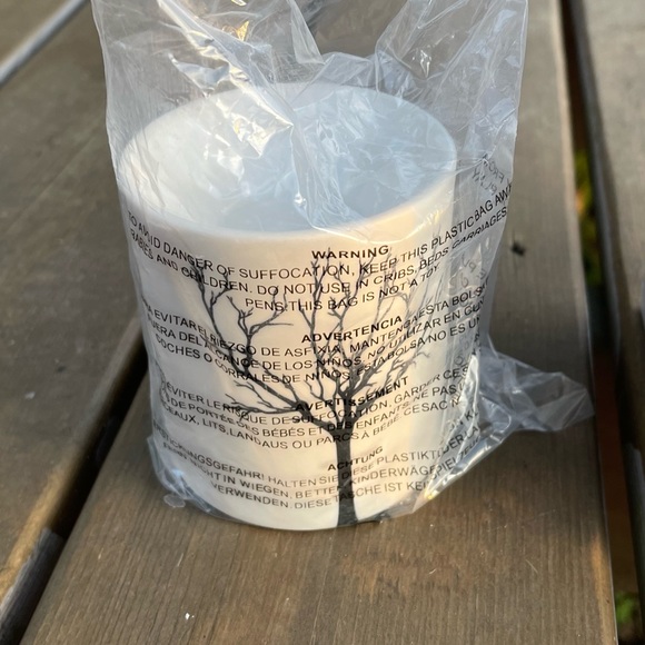 Scentsy Tilia Tree Pattern Wall Plug-In Wax Warmer in Original Box - Picture 11 of 12